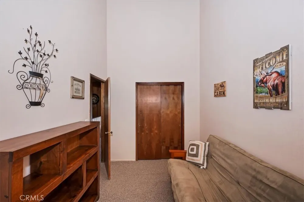 26525 Walnut Hills Lake Arrowhead, CA 92352