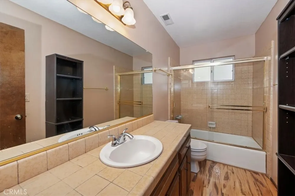 26525 Walnut Hills Lake Arrowhead, CA 92352