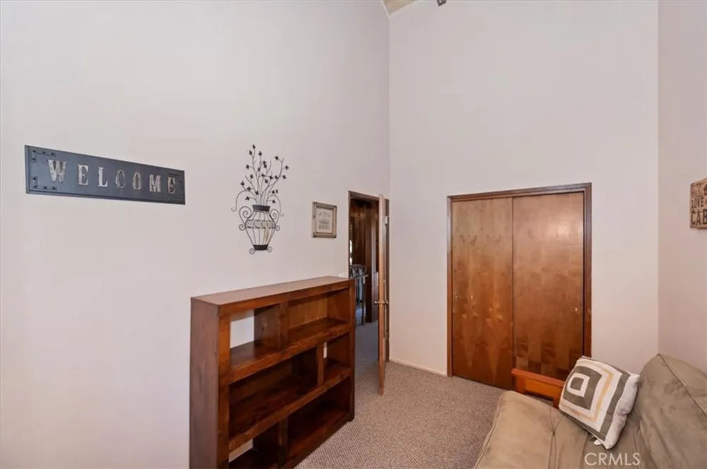26525 Walnut Hills Lake Arrowhead, CA 92352