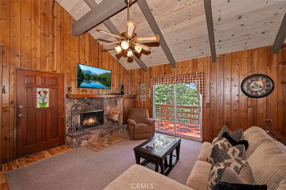 26525 Walnut Hills Lake Arrowhead, CA 92352