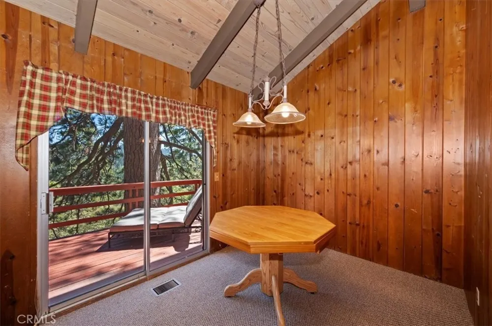 26525 Walnut Hills Lake Arrowhead, CA 92352