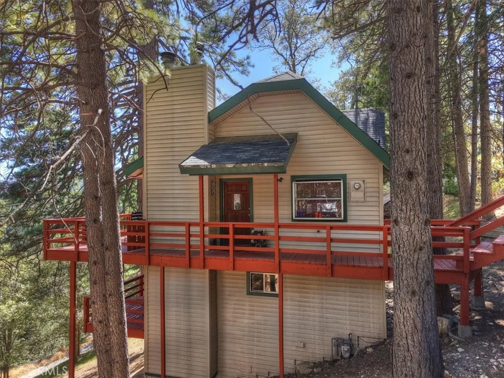 26525 Walnut Hills Lake Arrowhead, CA 92352