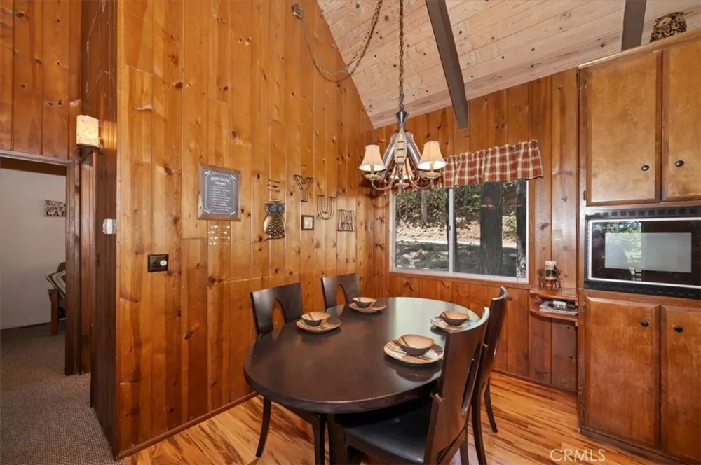 26525 Walnut Hills Lake Arrowhead, CA 92352