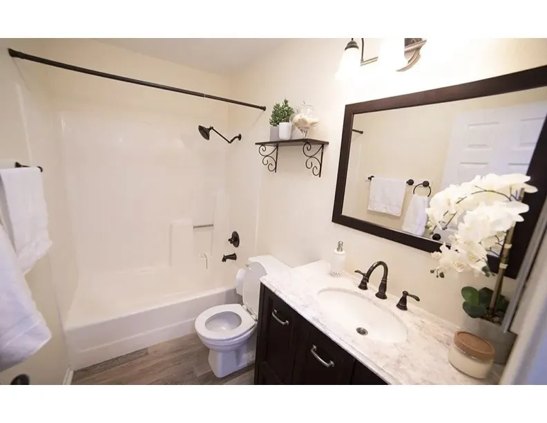 638 Bridgeport Fullerton, CA 92833