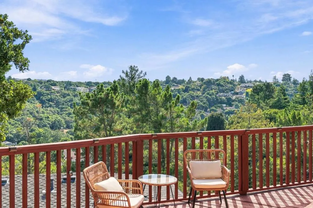 2702 Monte Cresta Drive Belmont, CA 94002