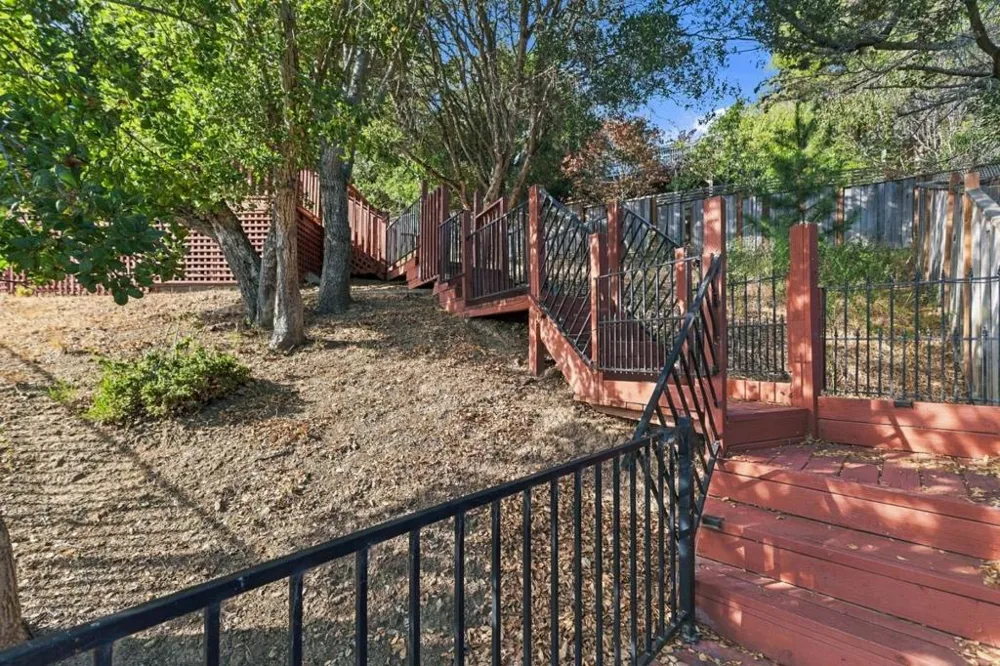 2702 Monte Cresta Drive Belmont, CA 94002
