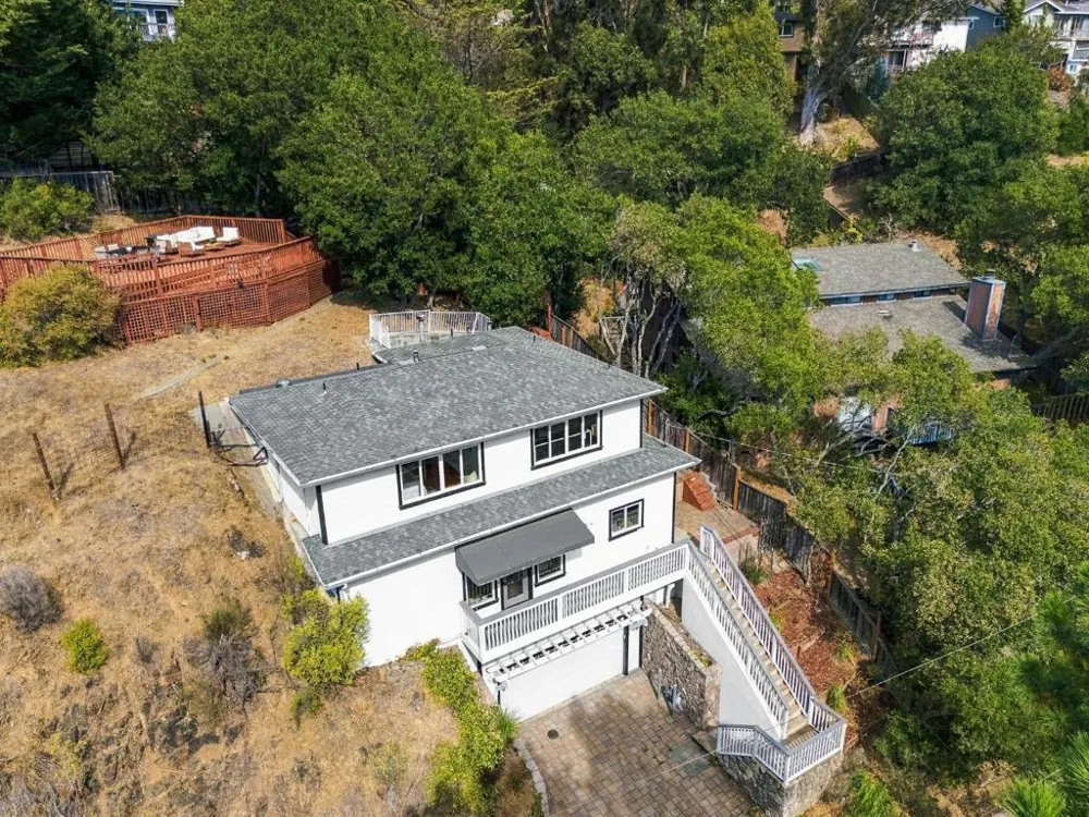 2702 Monte Cresta Drive Belmont, CA 94002