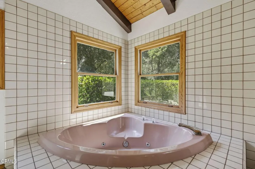 800 Oak Grove Court Ojai, CA 93023