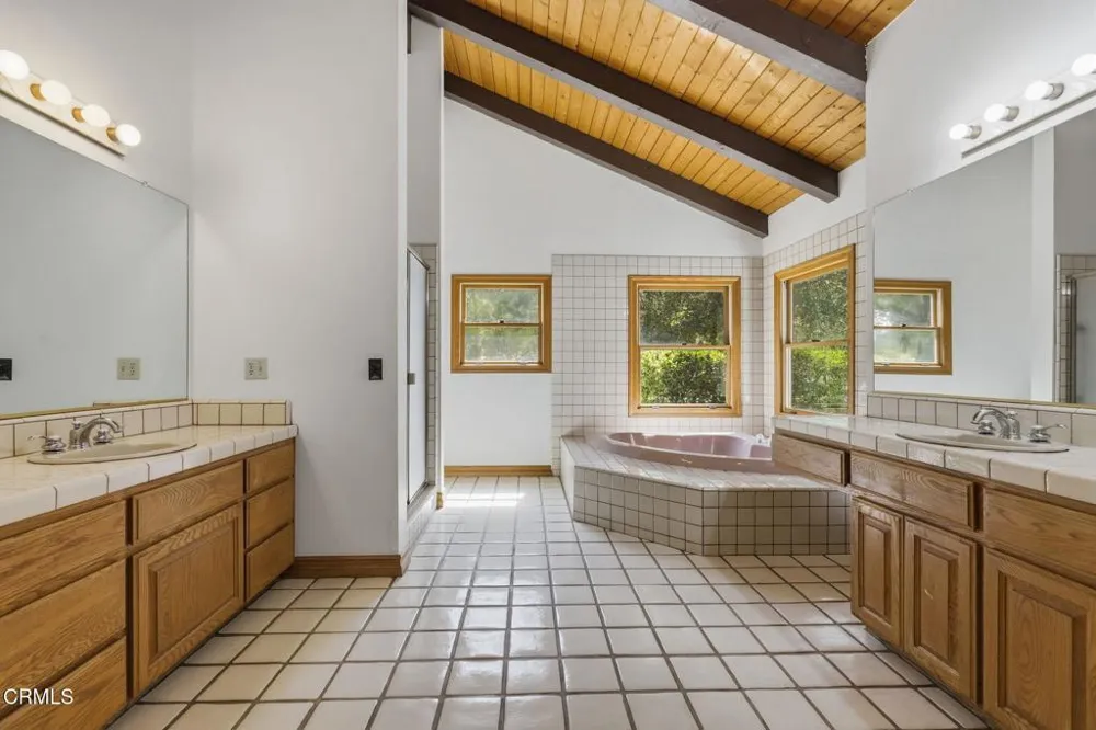 800 Oak Grove Court Ojai, CA 93023