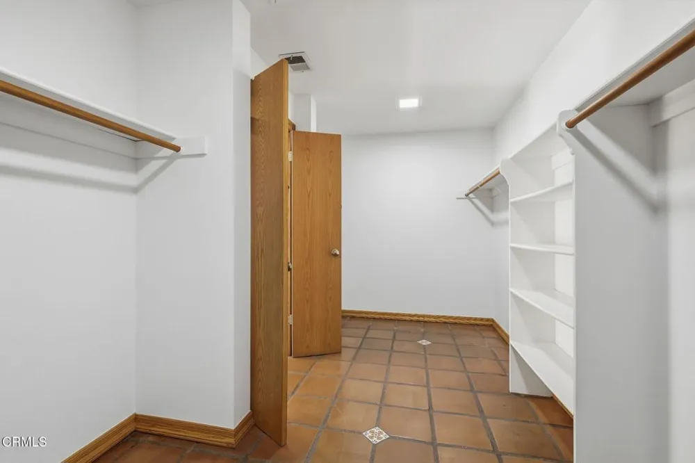 800 Oak Grove Court Ojai, CA 93023