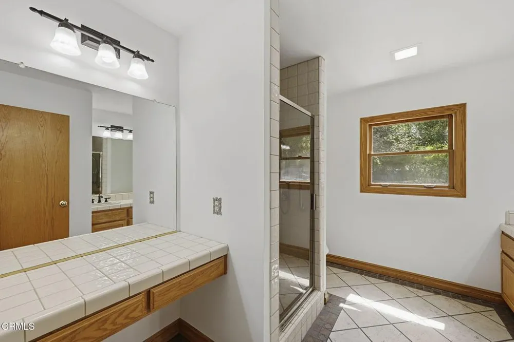 800 Oak Grove Court Ojai, CA 93023
