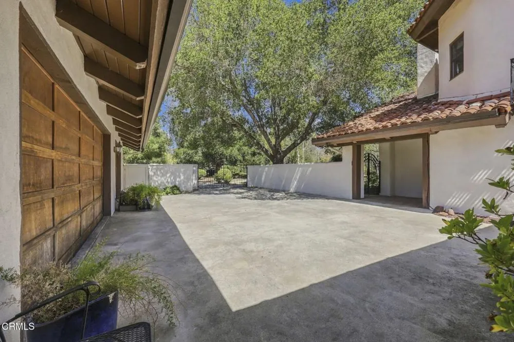 800 Oak Grove Court Ojai, CA 93023