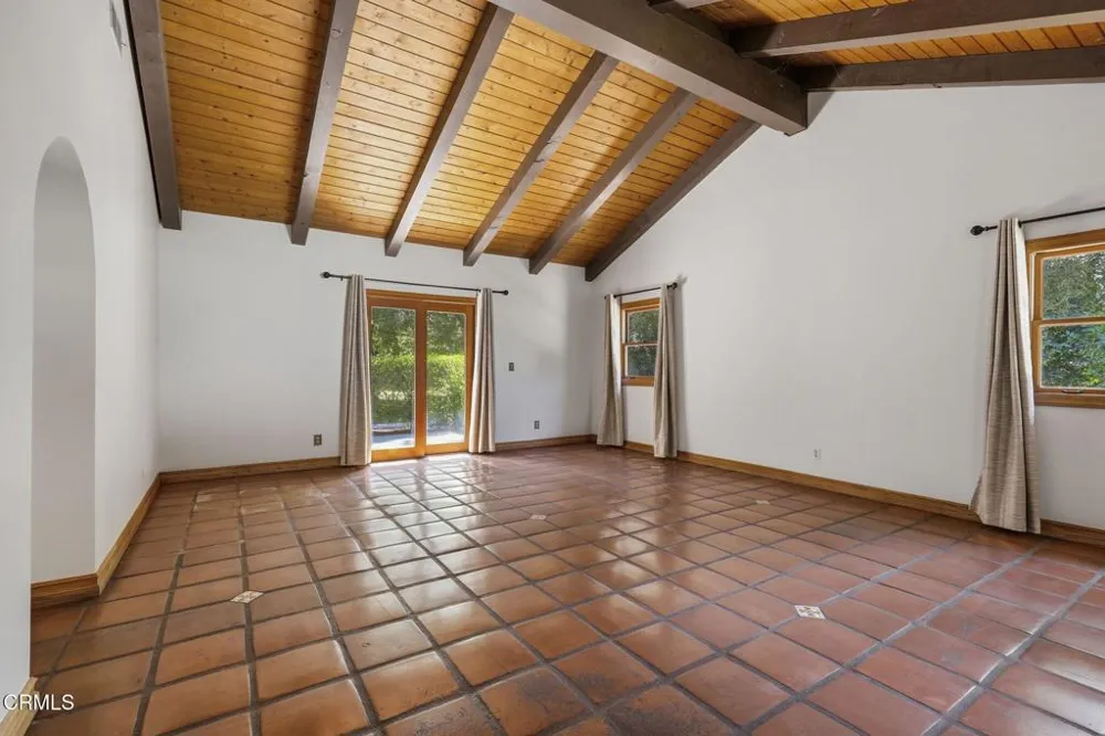 800 Oak Grove Court Ojai, CA 93023
