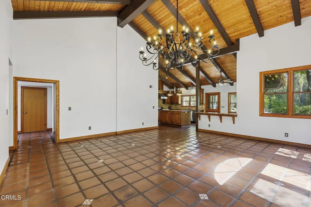 800 Oak Grove Court Ojai, CA 93023