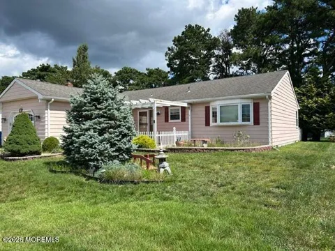 36 Innsbruck Drive