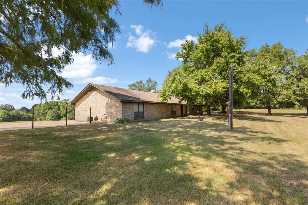 102 Private Road 3174 Gilmer, TX 75644