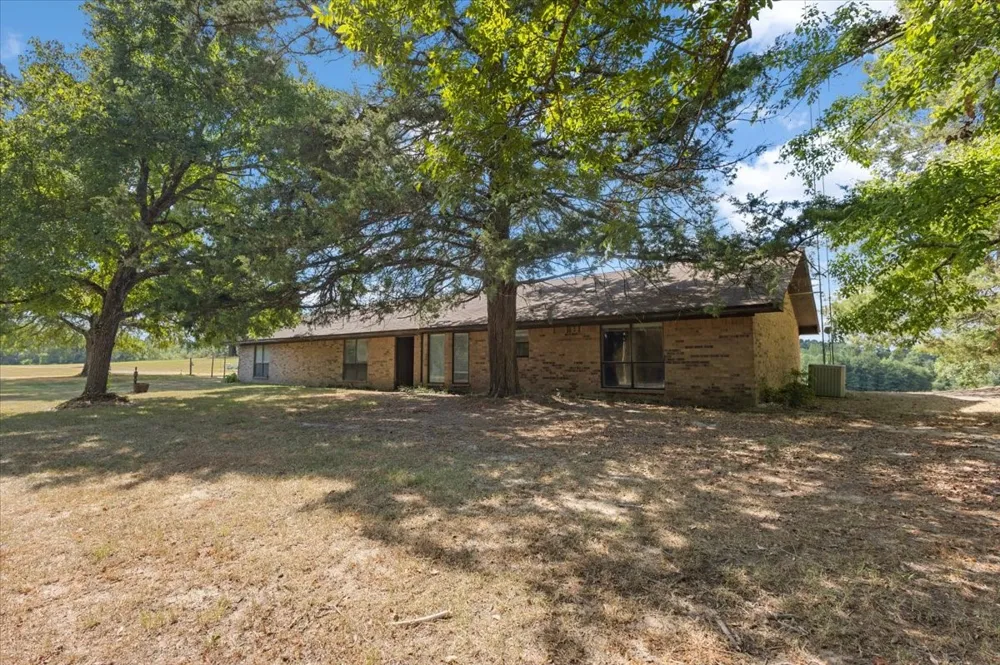 102 Private Road 3174 Gilmer, TX 75644