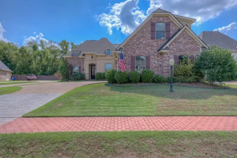 746 Dumaine Drive