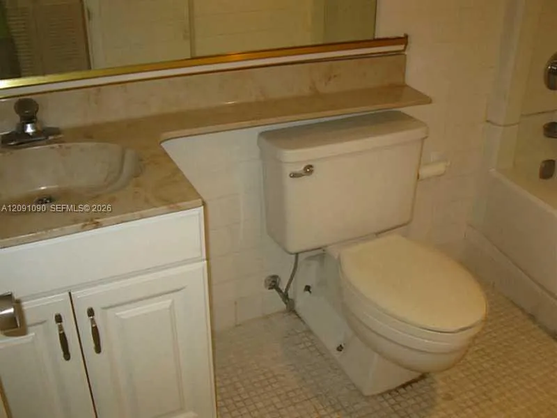14221 Kendall Dr #310C Miami, FL 33186