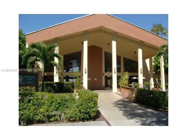 14221 Kendall Dr #310C Miami, FL 33186