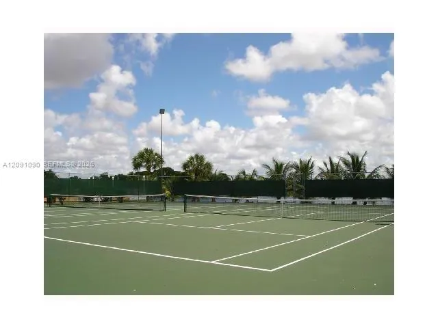 14221 Kendall Dr #310C Miami, FL 33186