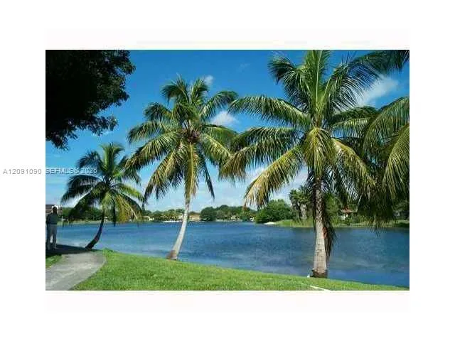 14221 Kendall Dr #310C Miami, FL 33186