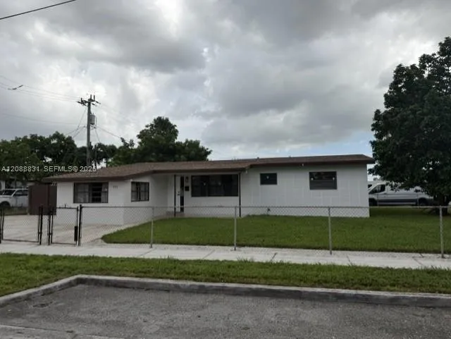 955 E 1st St #0 Hialeah, FL 33010