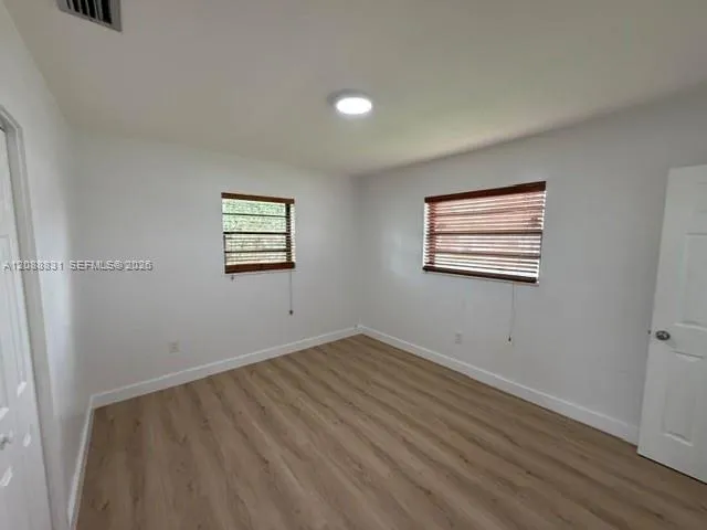 955 E 1st St #0 Hialeah, FL 33010