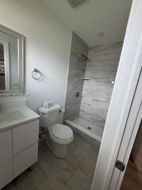 955 E 1st St #0 Hialeah, FL 33010
