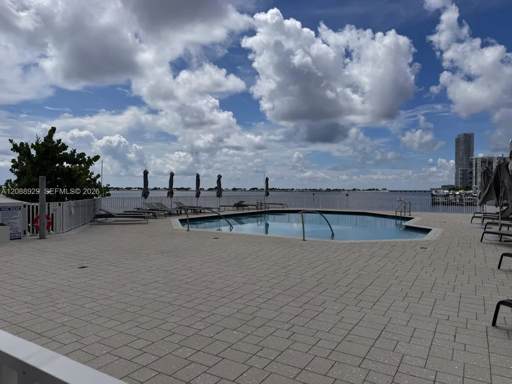 200 SE 15th Rd #7D Miami, FL 33129