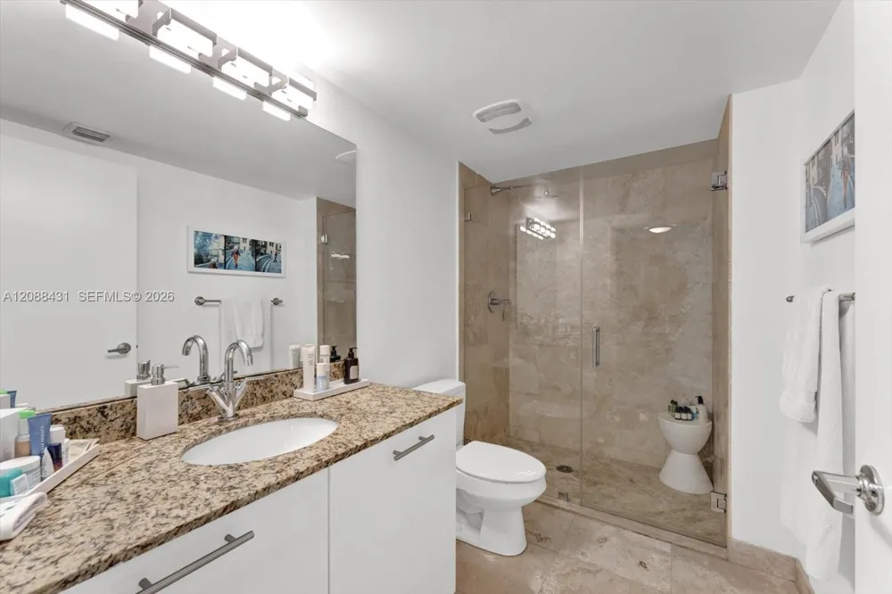 41 SE 5th St #801 Miami, FL 33131