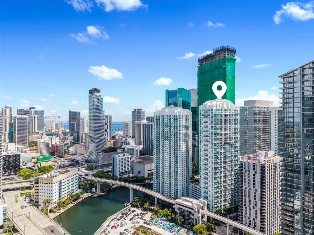 41 SE 5th St #801 Miami, FL 33131