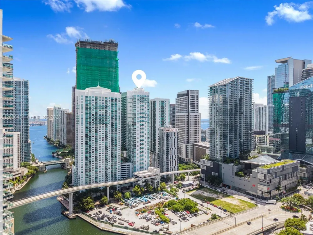 41 SE 5th St #801 Miami, FL 33131