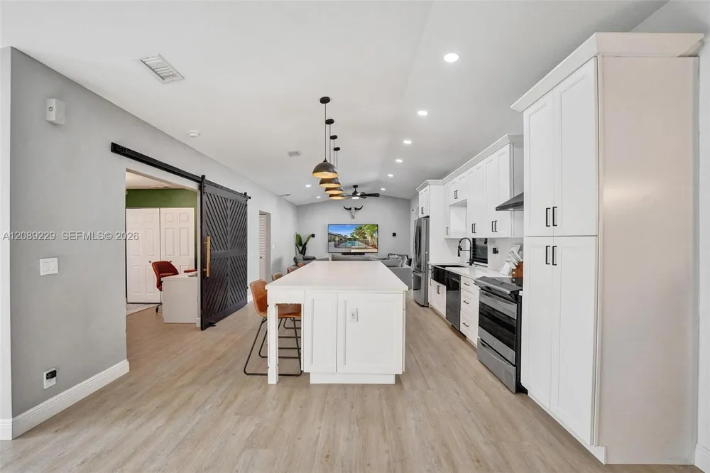 1871 NW 107th Ave Plantation, FL 33322