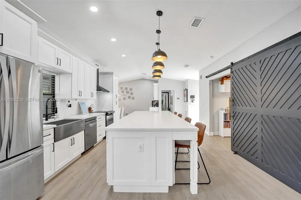 1871 NW 107th Ave Plantation, FL 33322