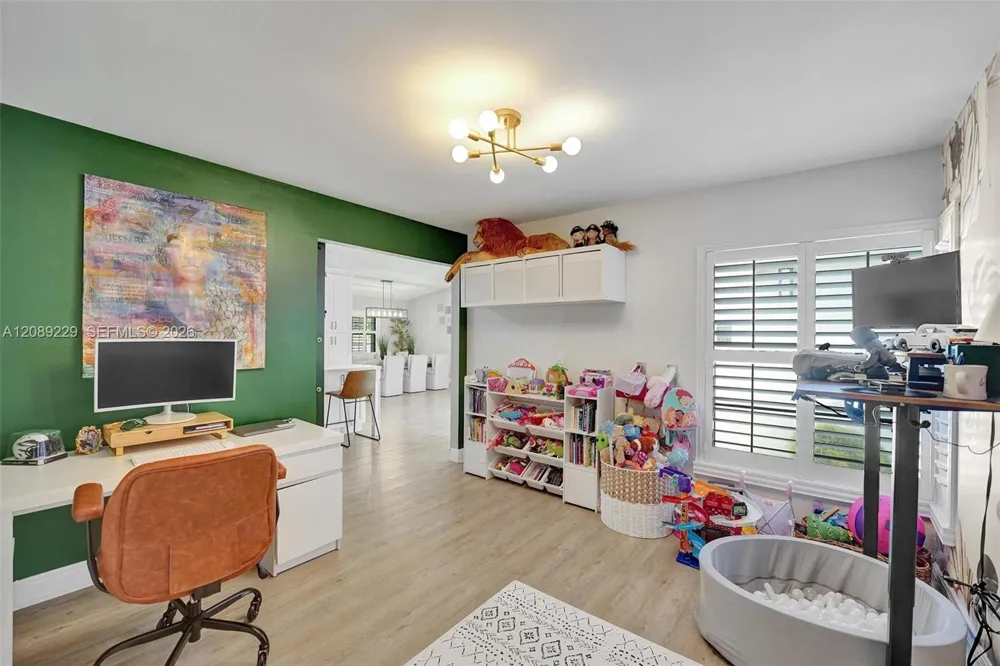 1871 NW 107th Ave Plantation, FL 33322