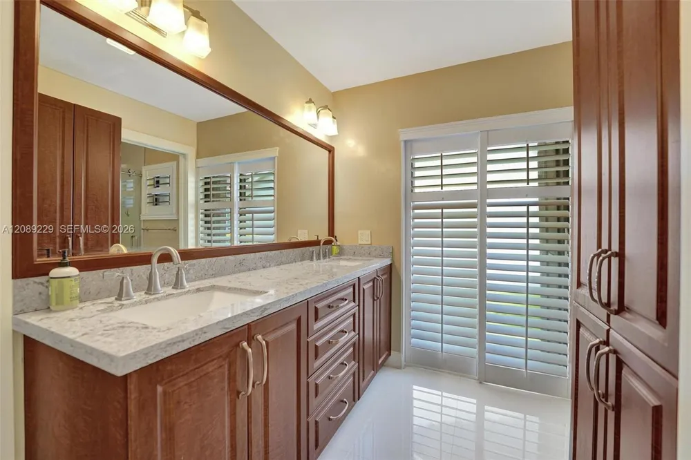 1871 NW 107th Ave Plantation, FL 33322