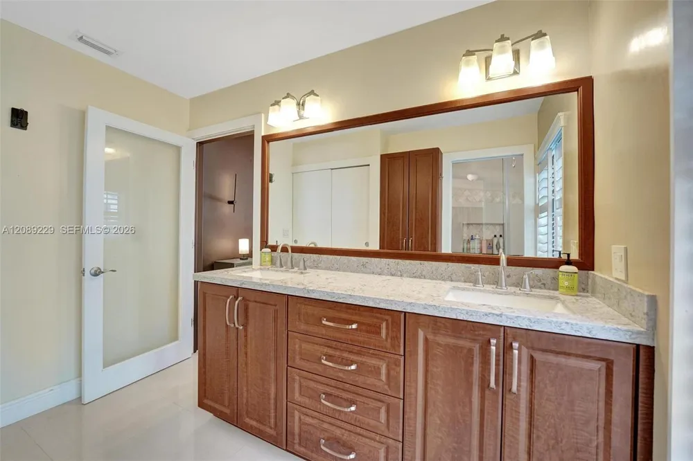 1871 NW 107th Ave Plantation, FL 33322