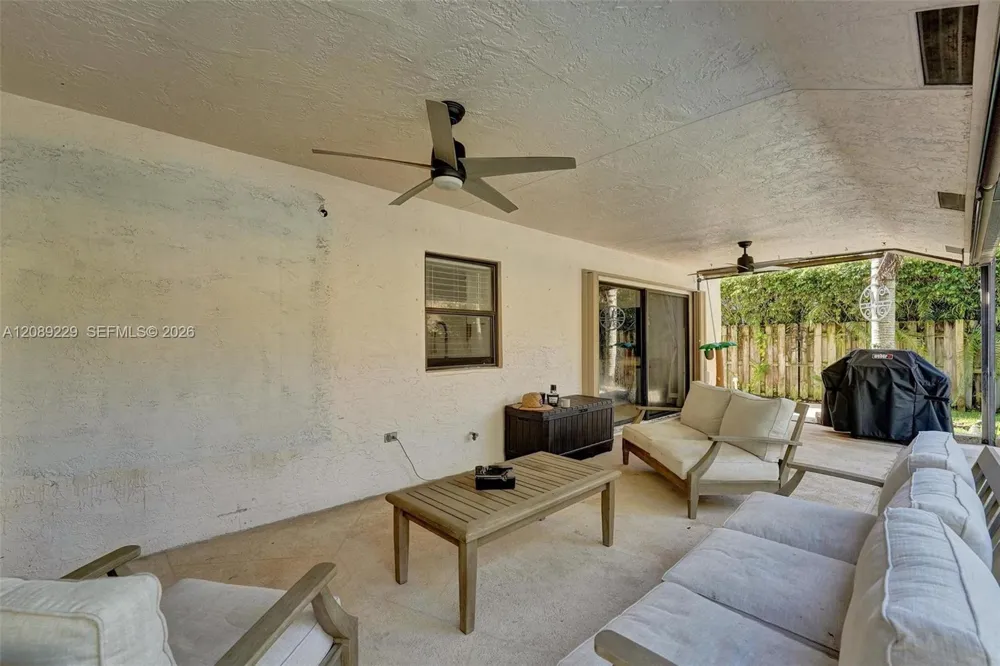 1871 NW 107th Ave Plantation, FL 33322