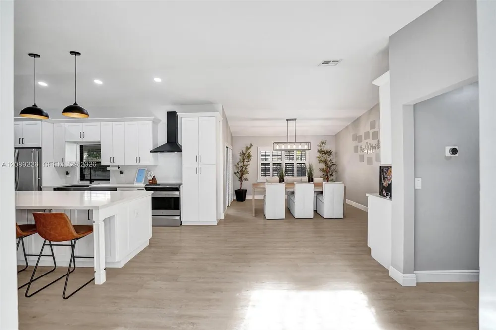 1871 NW 107th Ave Plantation, FL 33322