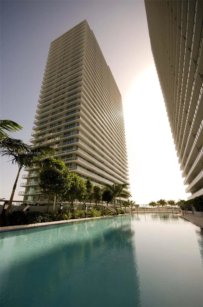 79 SW 12th St #3005 Miami, FL 33130