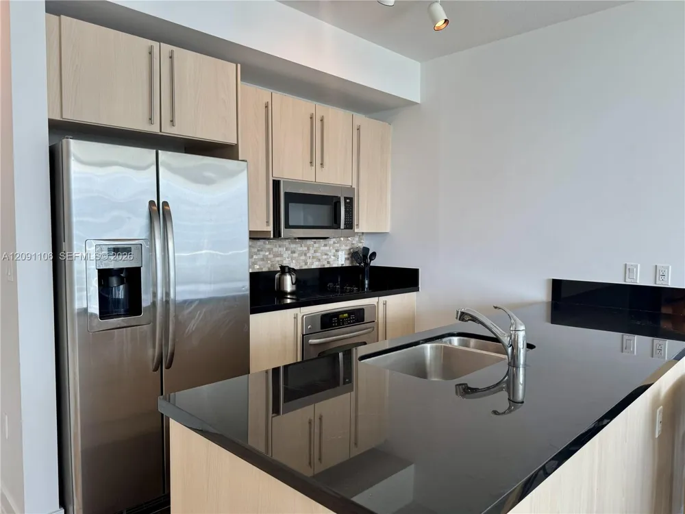 79 SW 12th St #3005 Miami, FL 33130