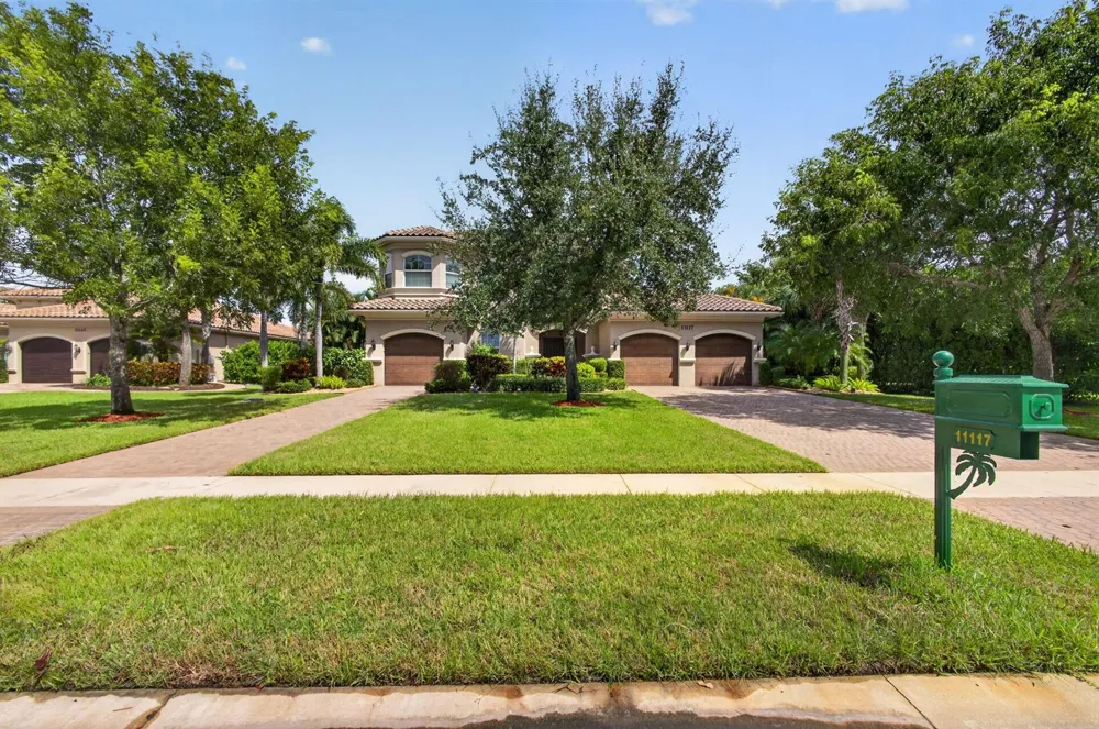 11117 Lynwood Palm Way Palm Beach Gardens, FL 33412