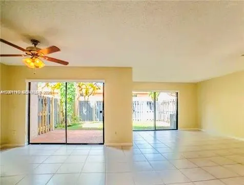 8818 SW 113th Place Cir E #. Miami, FL 33176