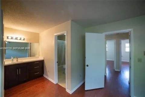 8818 SW 113th Place Cir E #. Miami, FL 33176