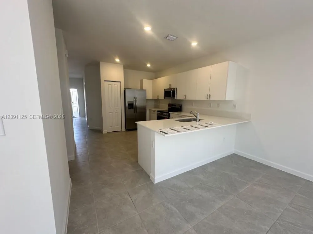 23049 SW 129th Pl #23049 Miami, FL 33170