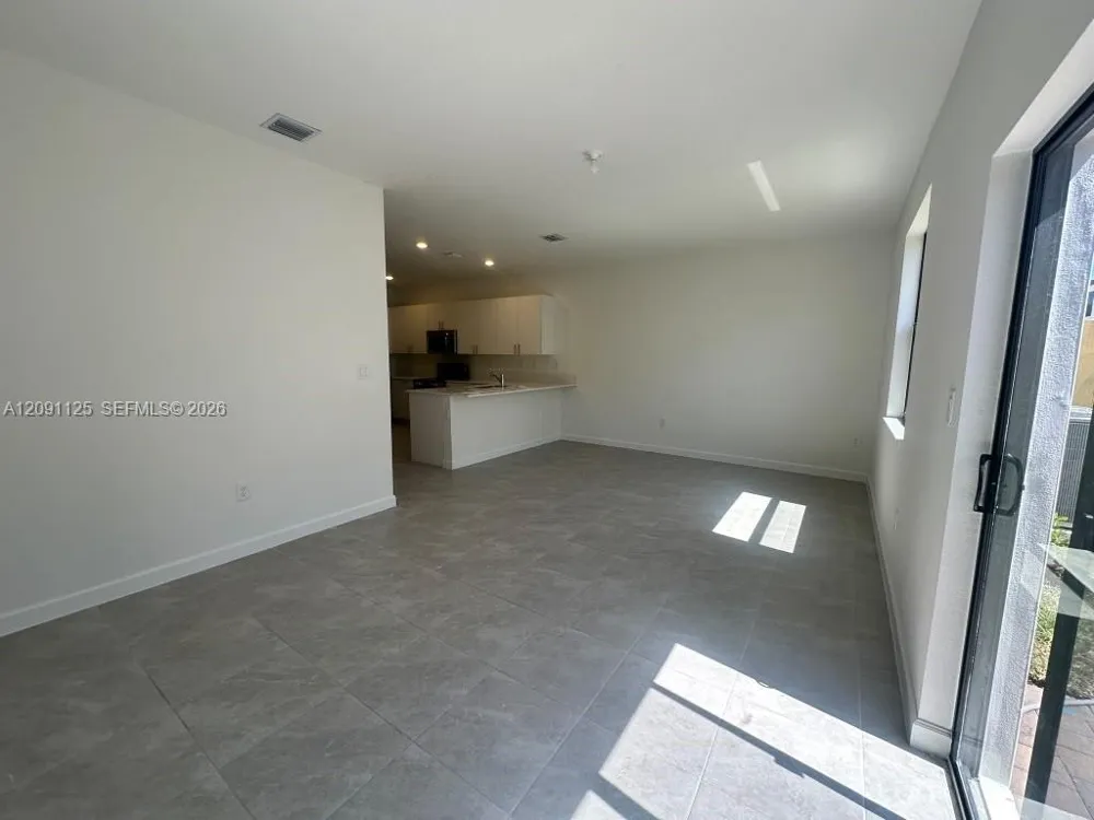 23049 SW 129th Pl #23049 Miami, FL 33170