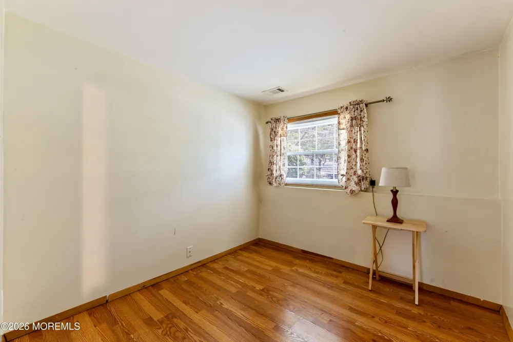 5 Yale Court East Brunswick, NJ 08816