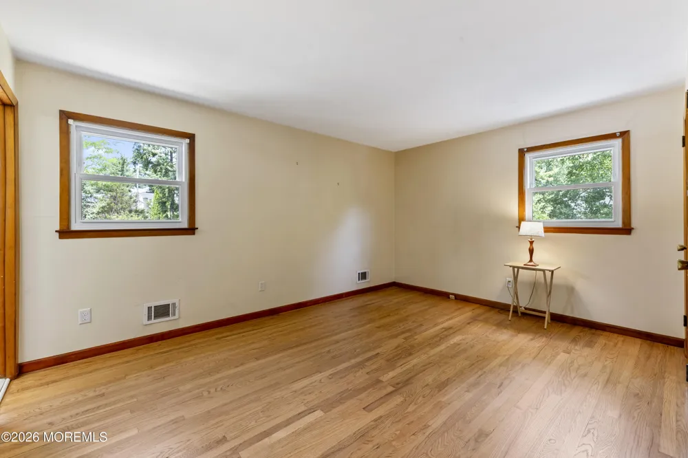 5 Yale Court East Brunswick, NJ 08816
