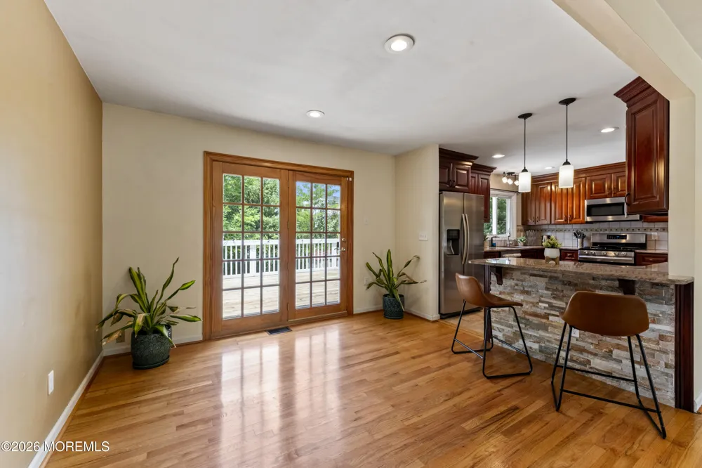 5 Yale Court East Brunswick, NJ 08816